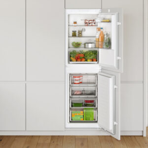 Bosch KIN85NSE0G 54.1cm 50/50 Integrated Frost Free Fridge Freezer